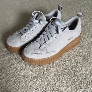 Sorel Women's Light Gray Sneakers with Brown Sole